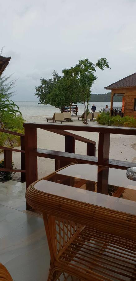 Sky Beach Resort Koh Rong Sanloem Bagian luar foto